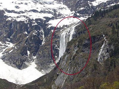 May 2 Snowslide spot in Meili Snow Mt. Area 